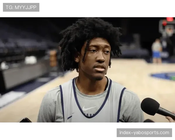 杰伦威廉姆斯伤愈复出 雷霆侧翼状态逐步回升 杰伦威廉姆斯伤愈复出 雷霆侧翼状态逐步回升